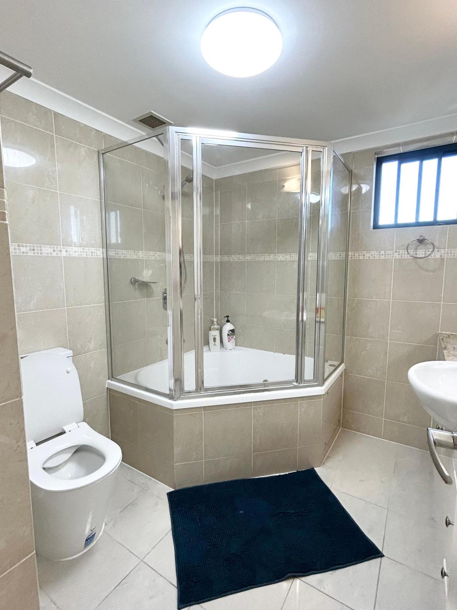 City View Rooms In Shared Apartment บริสเบน ภายนอก รูปภาพ
