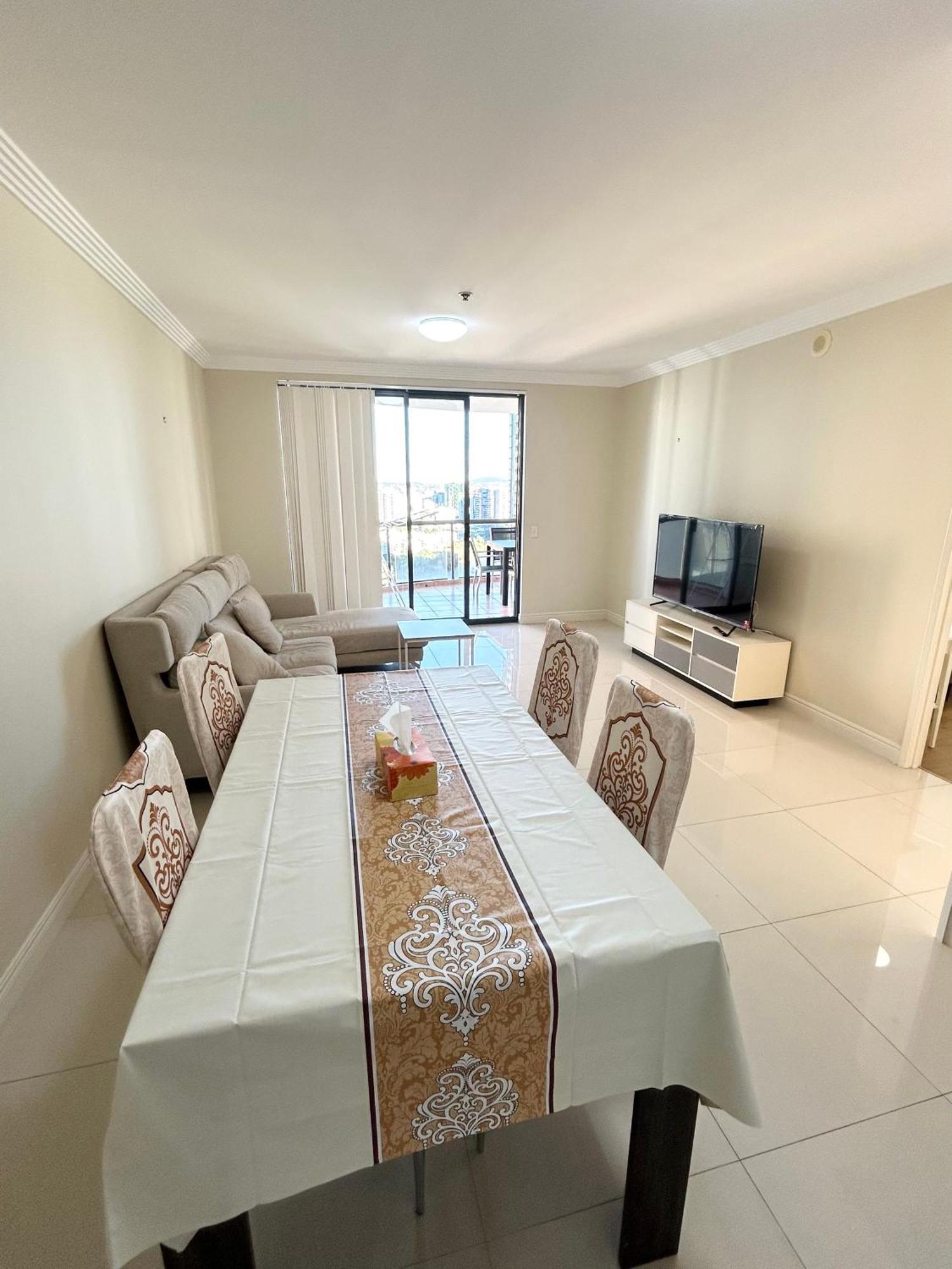 City View Rooms In Shared Apartment บริสเบน ภายนอก รูปภาพ